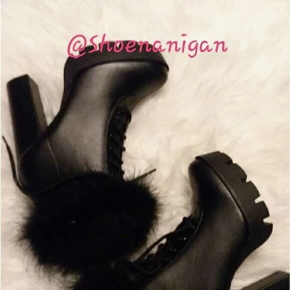 Chunky heel combat boots with fur - Picture 2 of 2